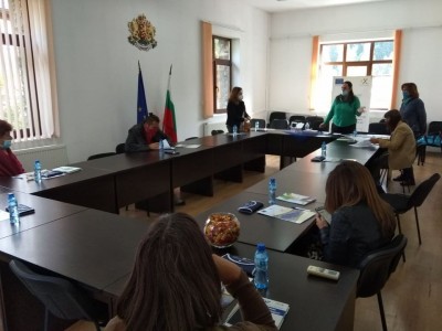 ОИЦ - СМОЛЯН ПРОВЕДЕ ИНФОРМАЦИОННО СЪБИТИЕ В ОБЩИНА ЧЕПЕЛАРЕ