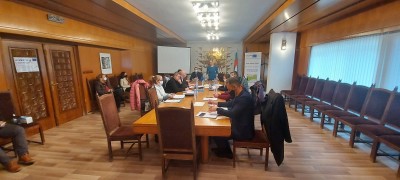 МЕСТНА ВЛАСТ, СДРУЖЕНИЯ И БИЗНЕС ОБЕДИНЯВАТ СИЛИ ЗА ПОЛИТИКИ И ПРОЕКТИ ВЪВ ВЕИ И УПРАВЛЕНИЕТО НА ОТПАДЪЦИ В ТРАНСГРАНИЧНИЯ РЕГИОН 