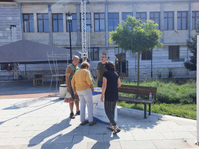 ОИЦ-ЛОВЕЧ С ОТКРИТА ПРИЕМНА В АПРИЛЦИ