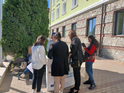 ОИЦ-СМОЛЯН ЗАПОЗНА ЖИТЕЛИТЕ НА ОБЩИНА МАДАН С ВЪЗМОЖНОСТИТЕ ЗА ЕВРОПЕЙСКО ФИНАНСИРАНЕ ДО КРАЯ НА 2025 Г.