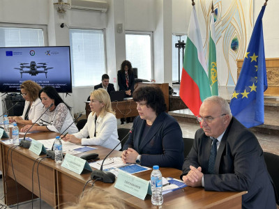 Нова специалност „Безпилотни летателни апарати“ представена на дискусионен форум в Габрово