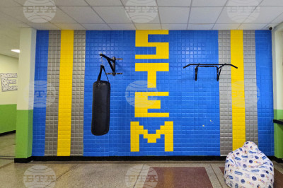 Учениците в Ловеч вече учат в обновен СТЕМ център