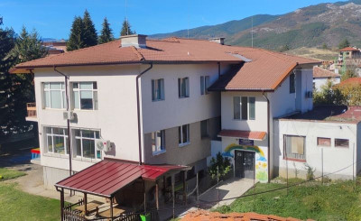 СОЦИАЛНИЯТ ЦЕНТЪР В С. ПАВЕЛСКО, ОБЩИНА ЧЕПЕЛАРЕ, ЩЕ СЕ ОБОРУДВА С ФОТОВОЛТАИЧНА СИСТЕМА