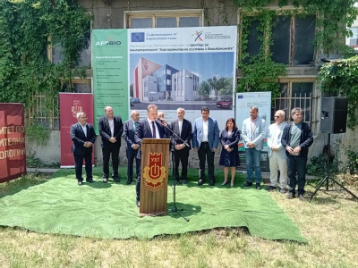 Първа копка на нова лаборатория към Център за компетентност
