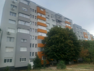 Саниран блок в Благоевград