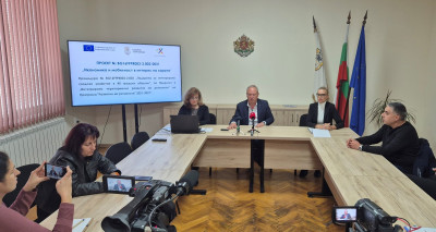 Днес се проведе начална пресконференция, посветена на проекти за благоустрояване на две междублокови пространства в град Търговище