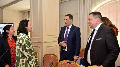 комитет за наблюдение 4