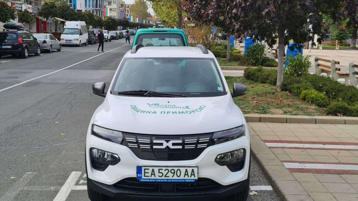 Приморско с нов електромобил по проект "Черноморска електромобилност"