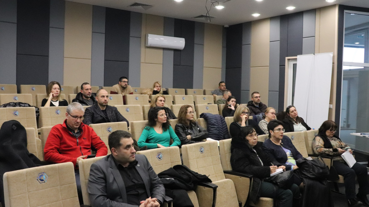 Експерти от Областен информационен център – Бургас взеха участие в информационно събитие в подкрепа на микро-, малки и средни предприятия