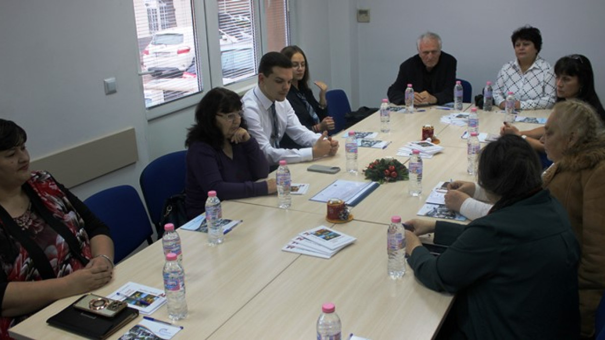 Среща на ОИЦ-Разград с общественици