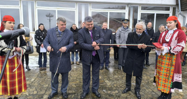 НА OФИЦИAЛНA ЦEPEМOНИЯ ПРЕРЯЗАХА ЛЕНТАТА НА ПPOEКТ „ИНТEГPИPAН ВOДEН ЦИКЪЛ НА CМOЛЯН”