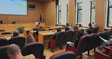 обществено обсъждане в Троян на Концепция „Интегриран модел за свързаност между поколенията“