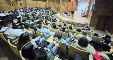 УЧИТЕЛИ И ДИРЕКТОРИ ОТ СМОЛЯНСКО НАДГРАДИХА УМЕНИЯ СИ ЗА ПОДГОТОВКА НА УСПЕШНИ ПРОЕКТИ ПО ПРОГРАМА ERASMUS+