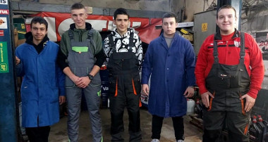 ПГТТ "Христо Ботев" - Смолян изпълнява проект за модернизиране на професионалното образование и обучение