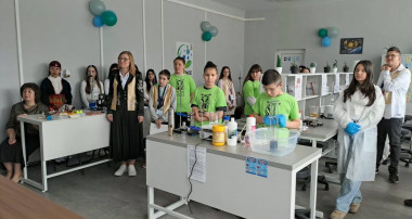 НАУКАТА ОЖИВЯВА: ОТКРИХА МОДЕРЕН STEM ЦЕНТЪР В СОУ „СВ. СВ. КИРИЛ И МЕТОДИЙ“ - СМОЛЯН