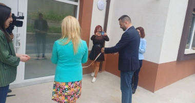 ОБЩИНА СМОЛЯН ОТКРИ ДВЕ НОВИ СОЦИАЛНИ УСЛУГИ ЗА ХОРА С ПСИХИЧНИ РАЗСТРОЙСТВА В СЕЛО РОВИНО 